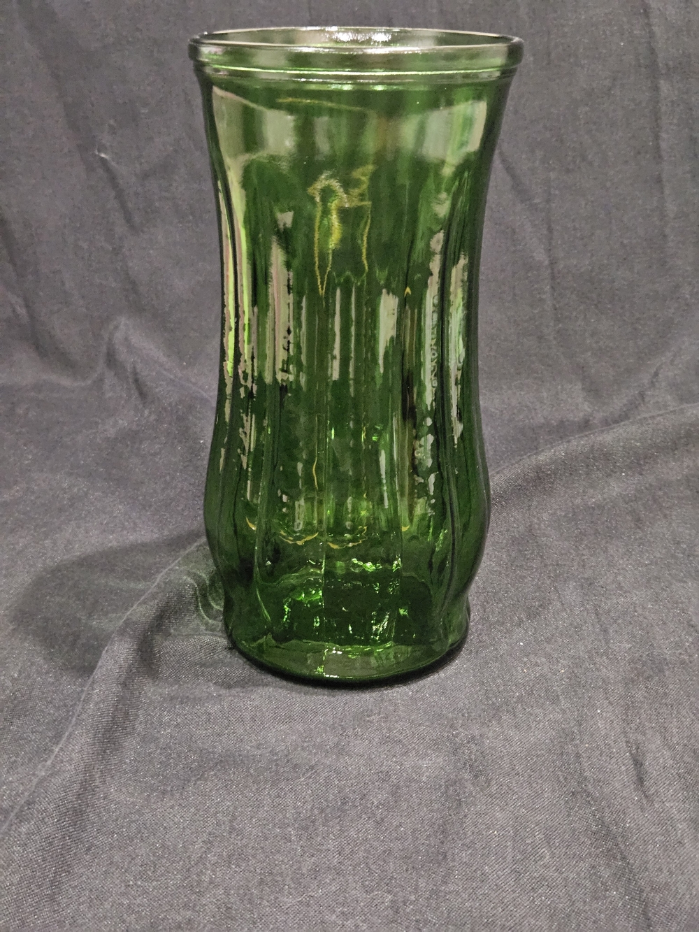 Vintage PGC Portland Glass Co Forest Green Ribbed Bud Vase 9" Tall
